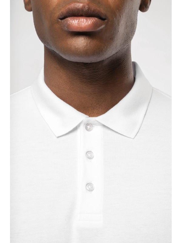 Polo em malha piqu manga curta