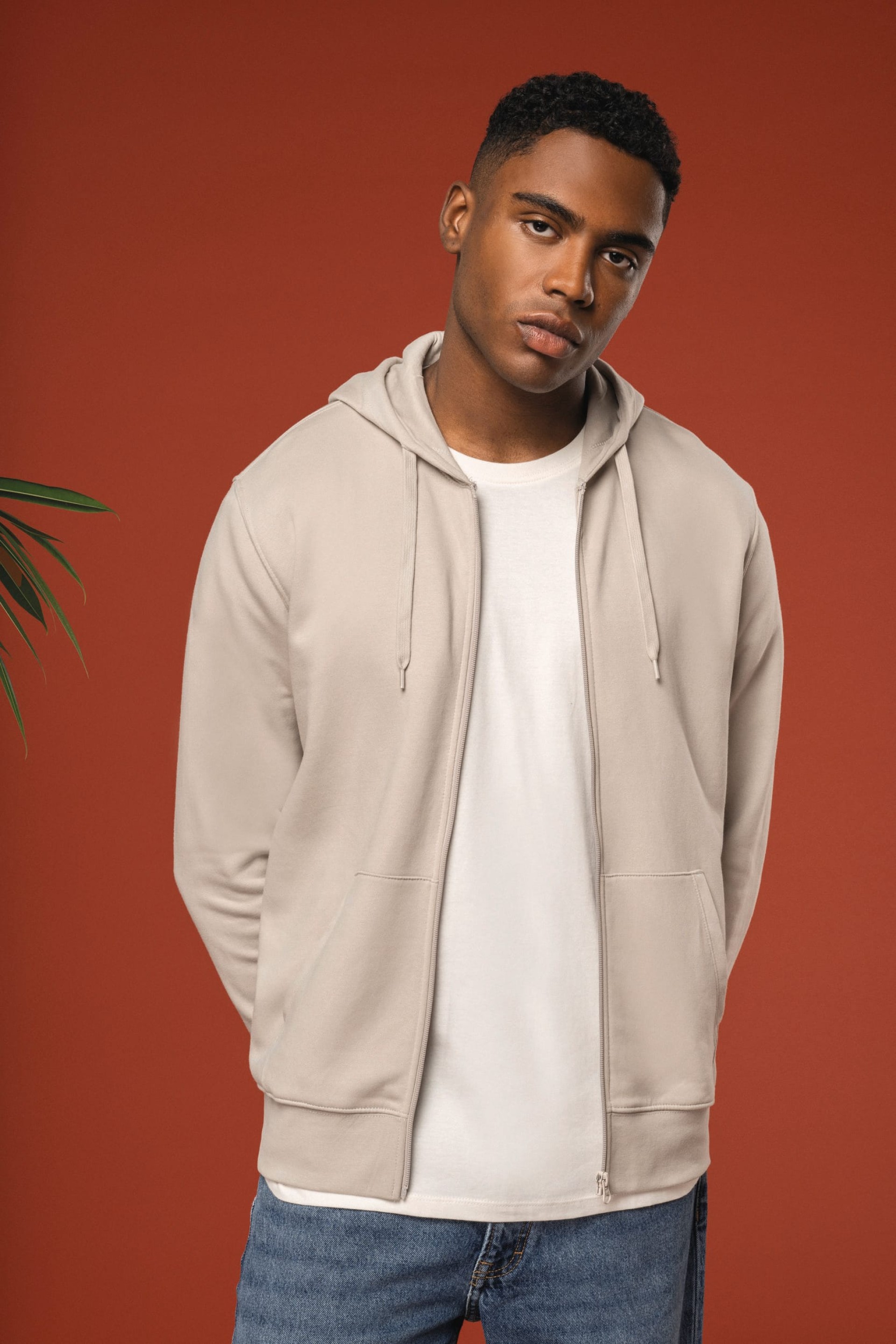 Sweatshirt com Capuz e Fecho Homem - K4030