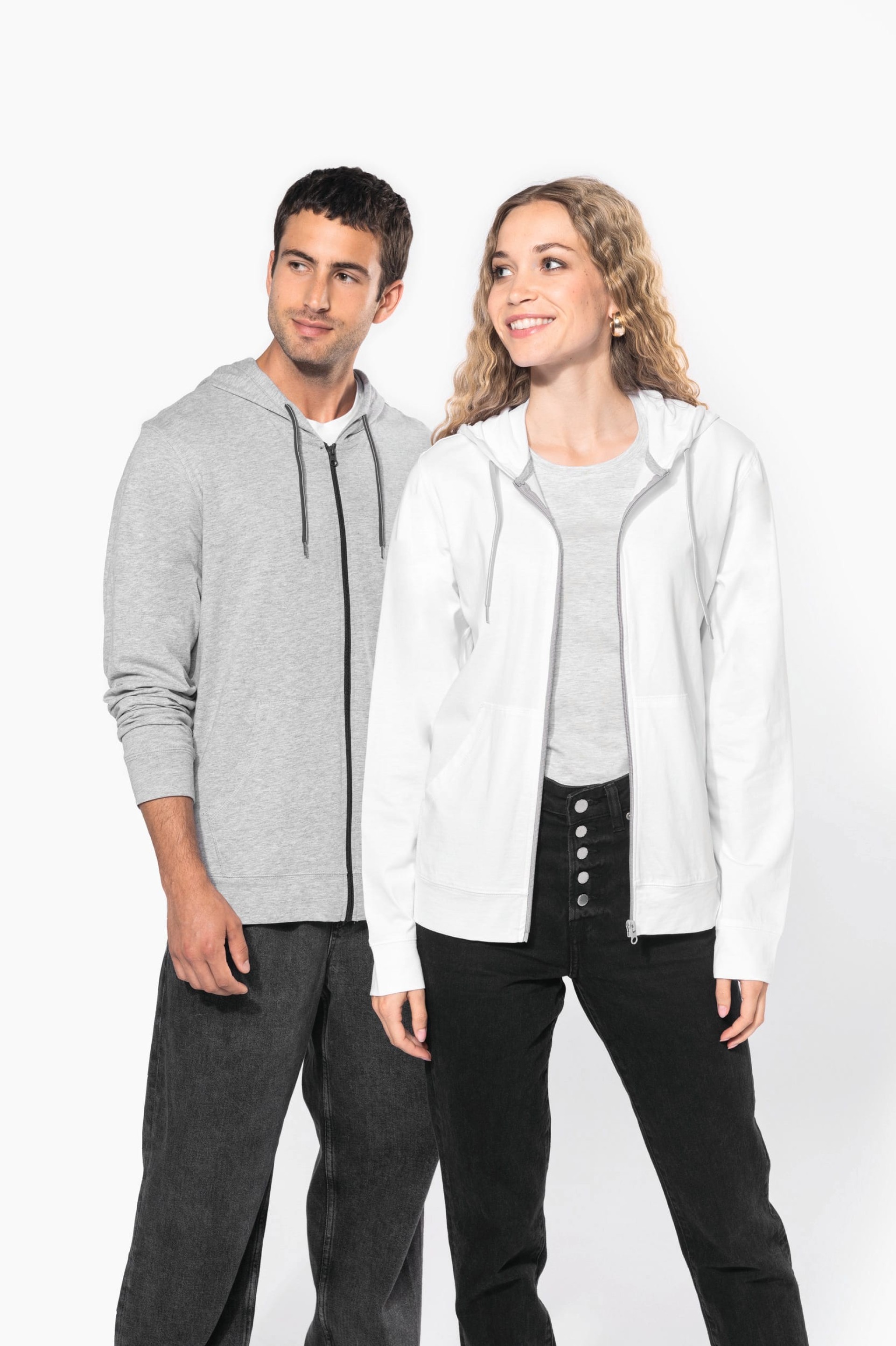 Casaco de algodão leve com capuz - K438