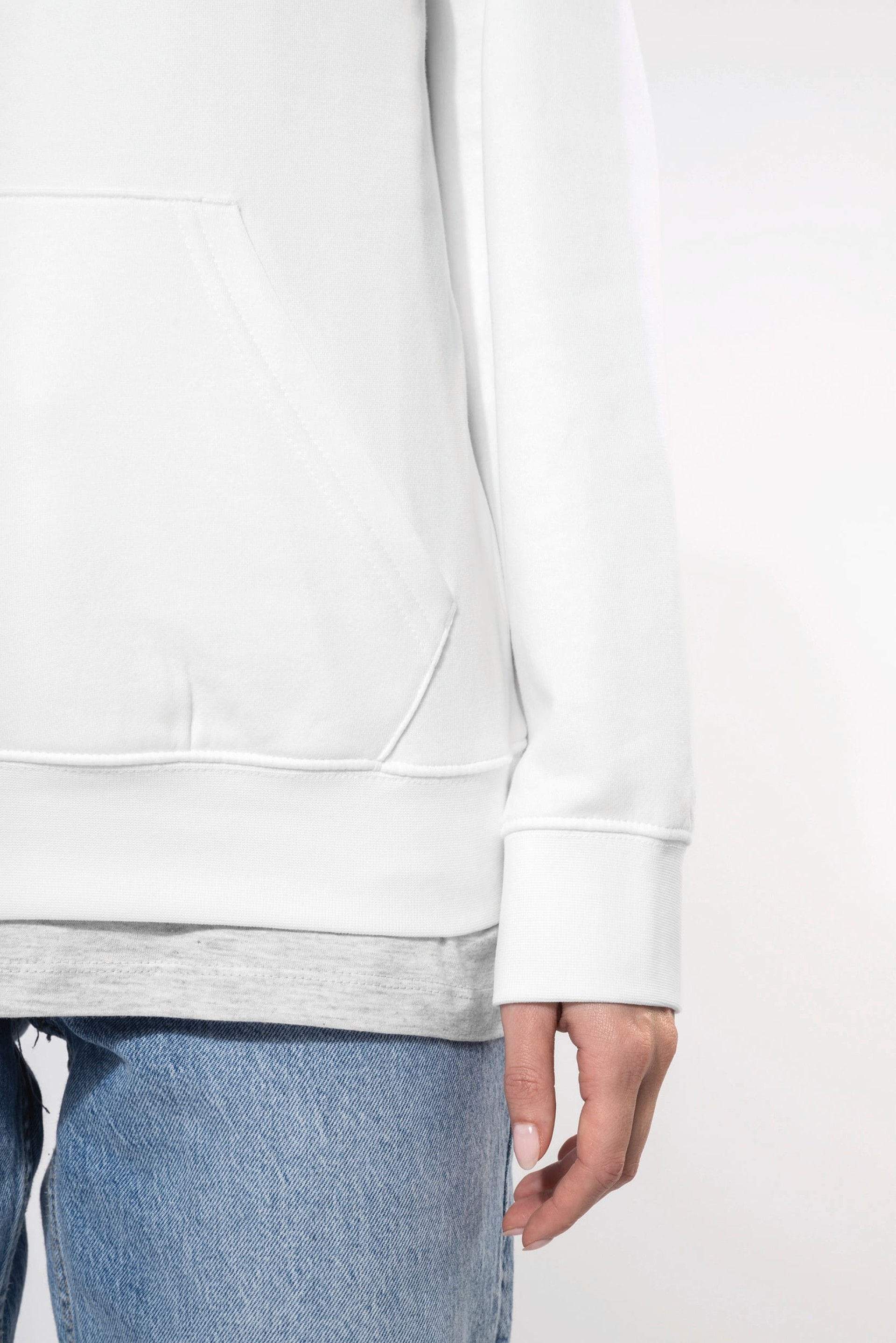 Sweatshirt Senhora com capuz em contraste - K465