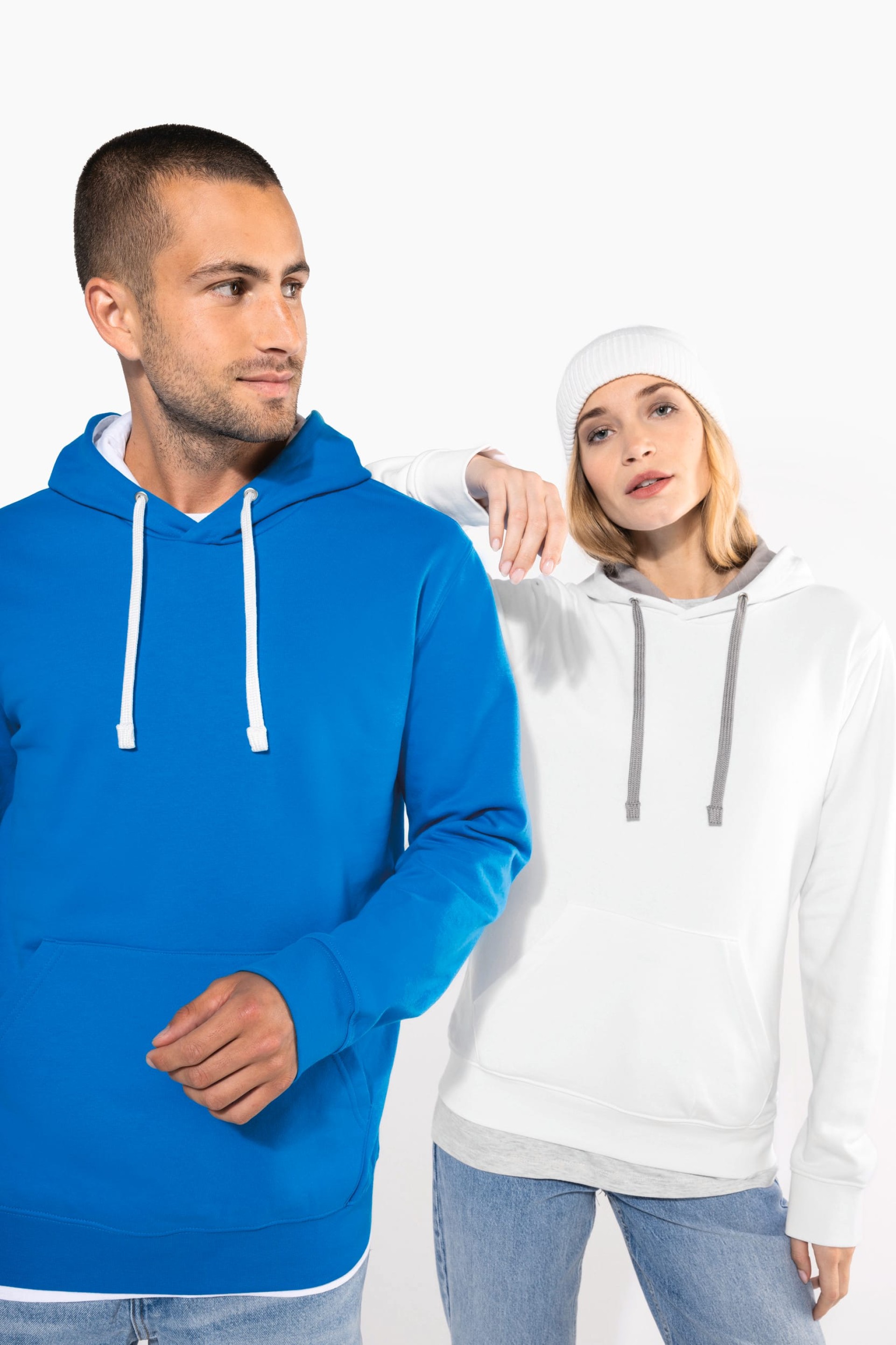 Sweatshirt Senhora com capuz em contraste - K465