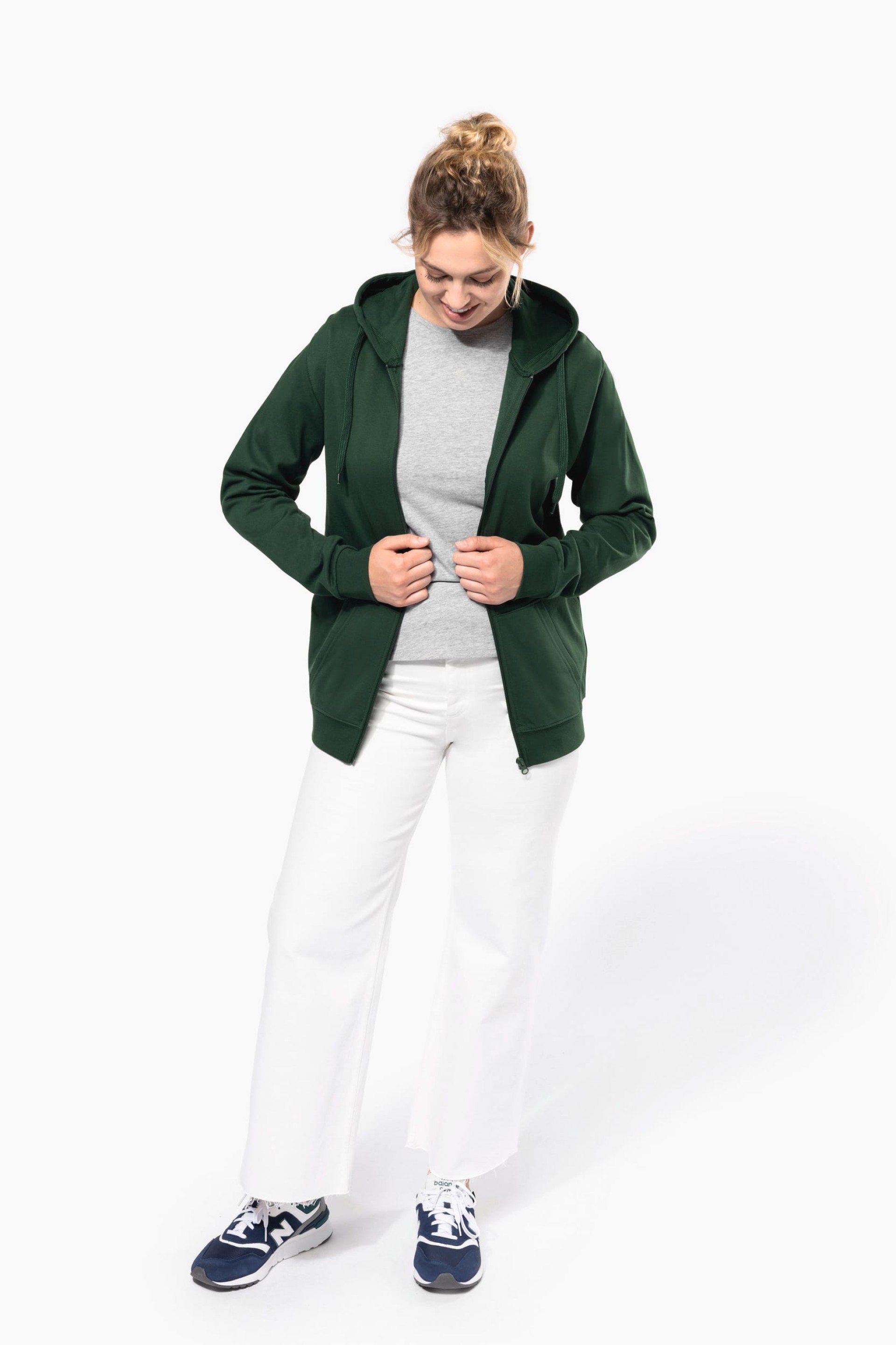 Sweatshirt com fecho e capuz - K479