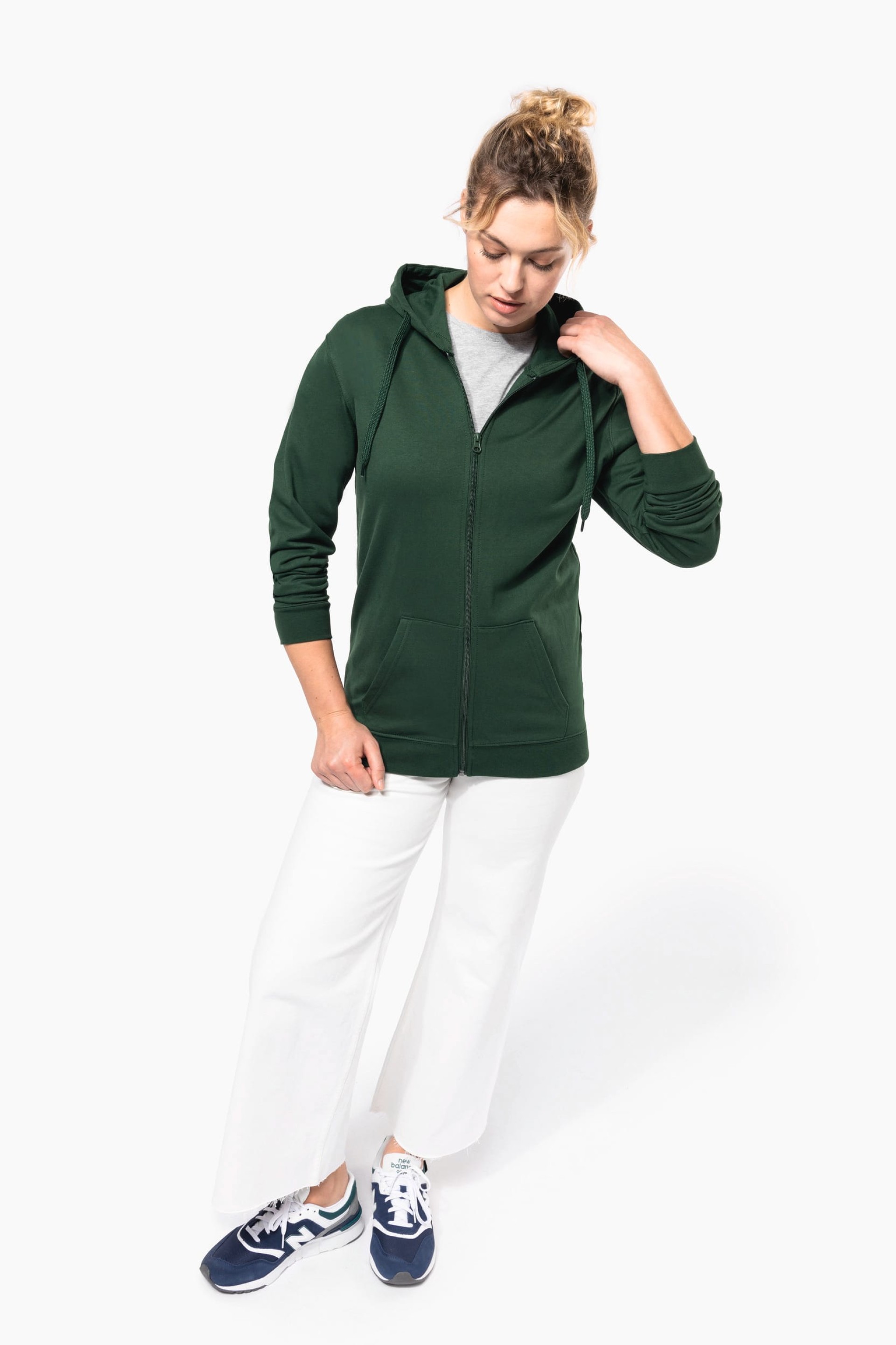 Sweatshirt com fecho e capuz - K479