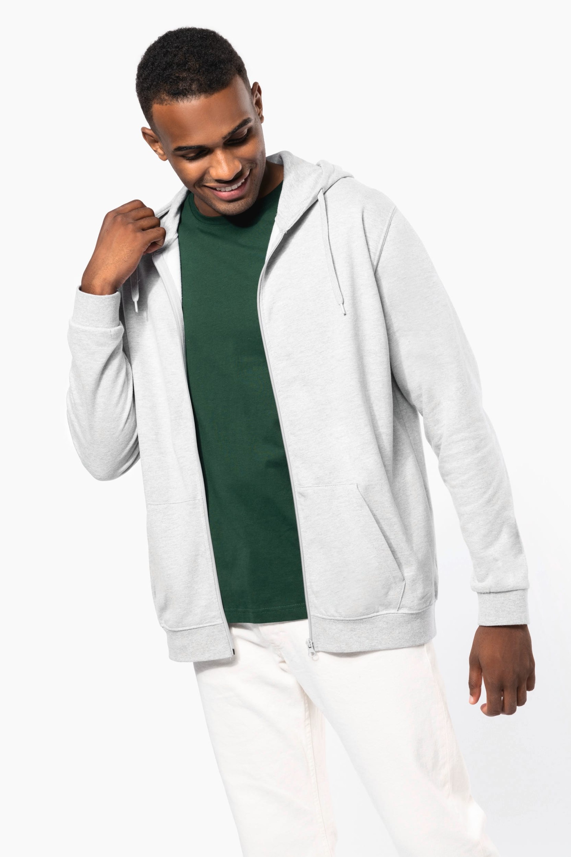 Sweatshirt com fecho e capuz - K479