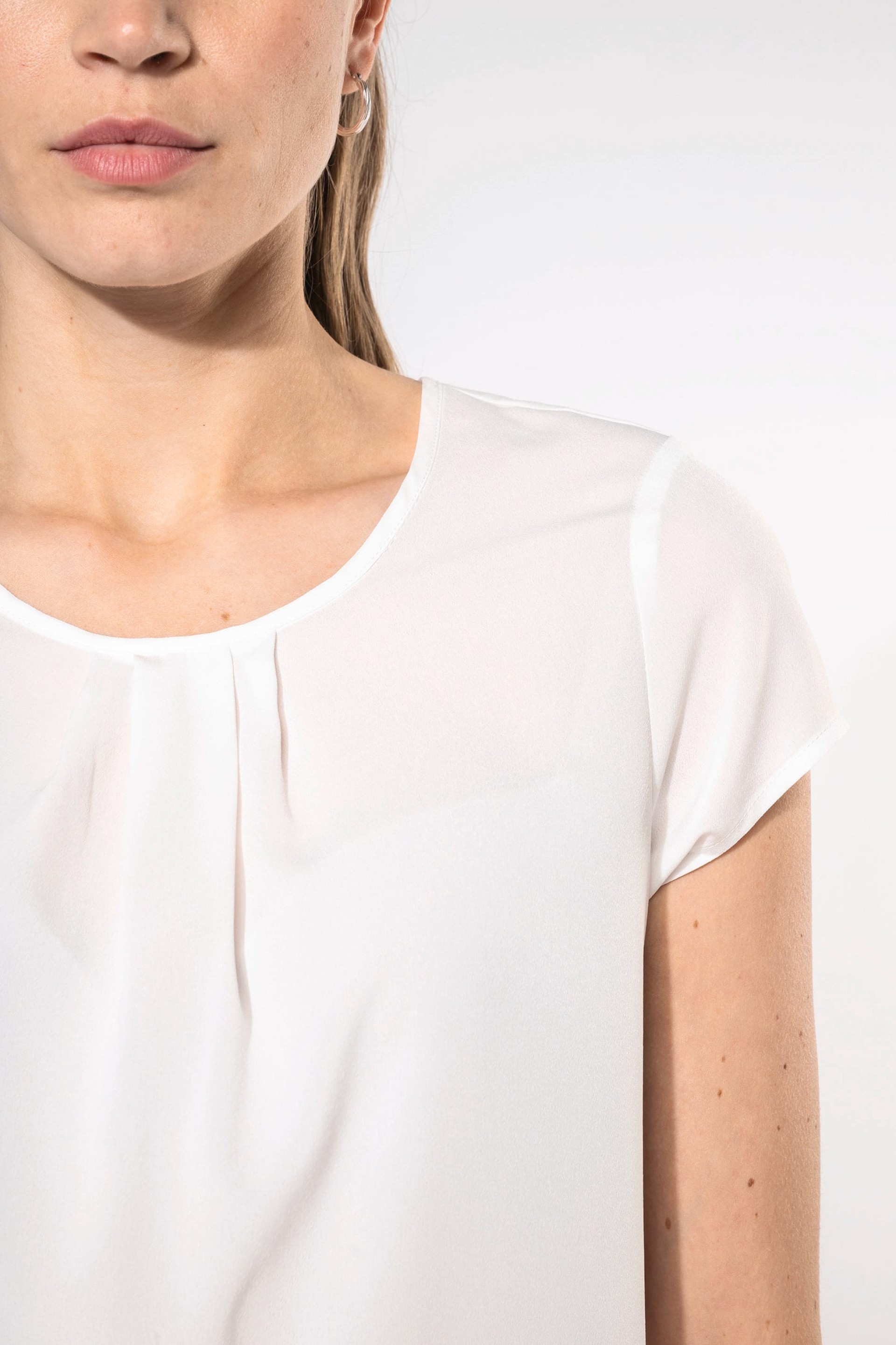 Blusa em crepe de manga curta - K5002