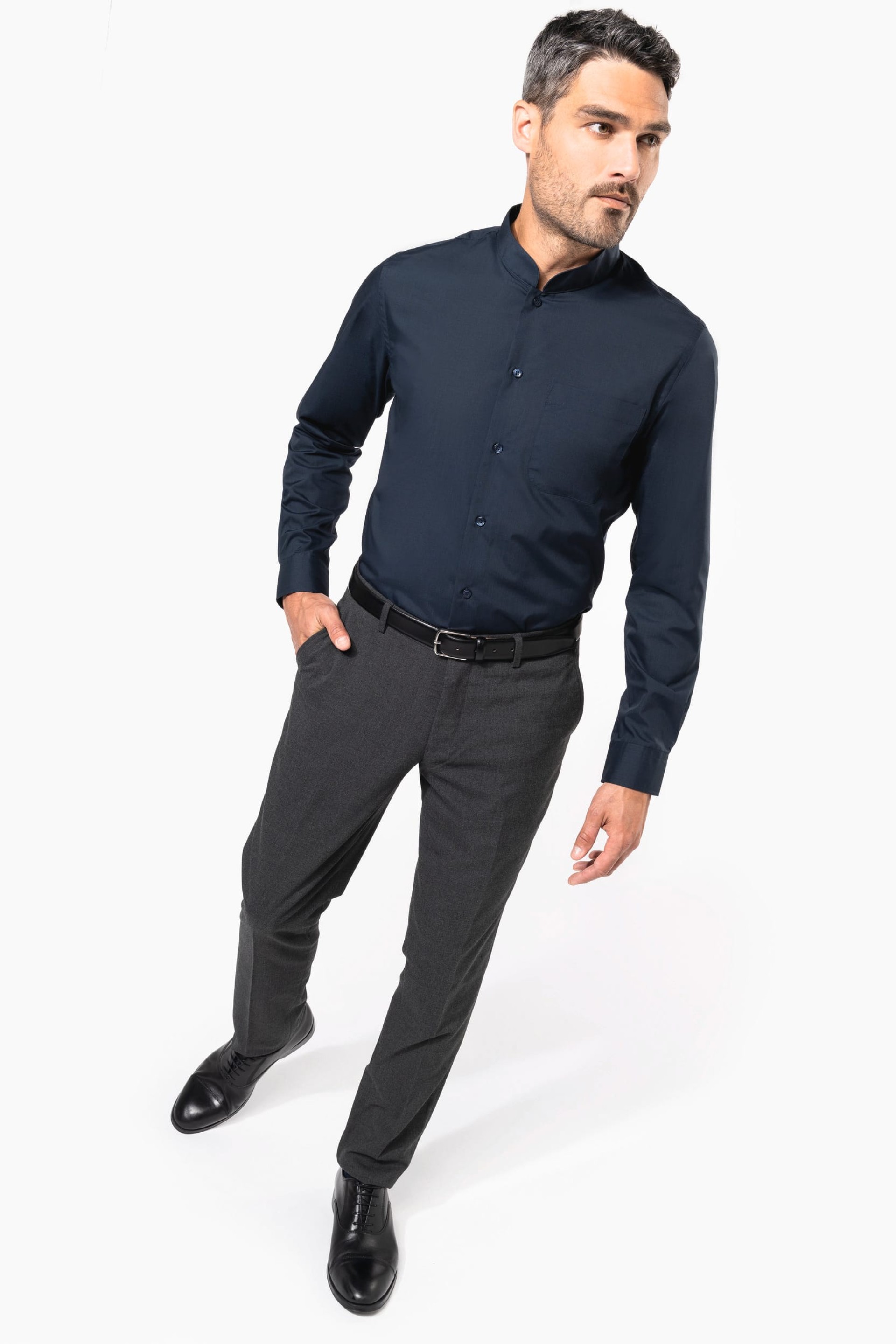 Camisa com gola à padre de manga comprida - K515C