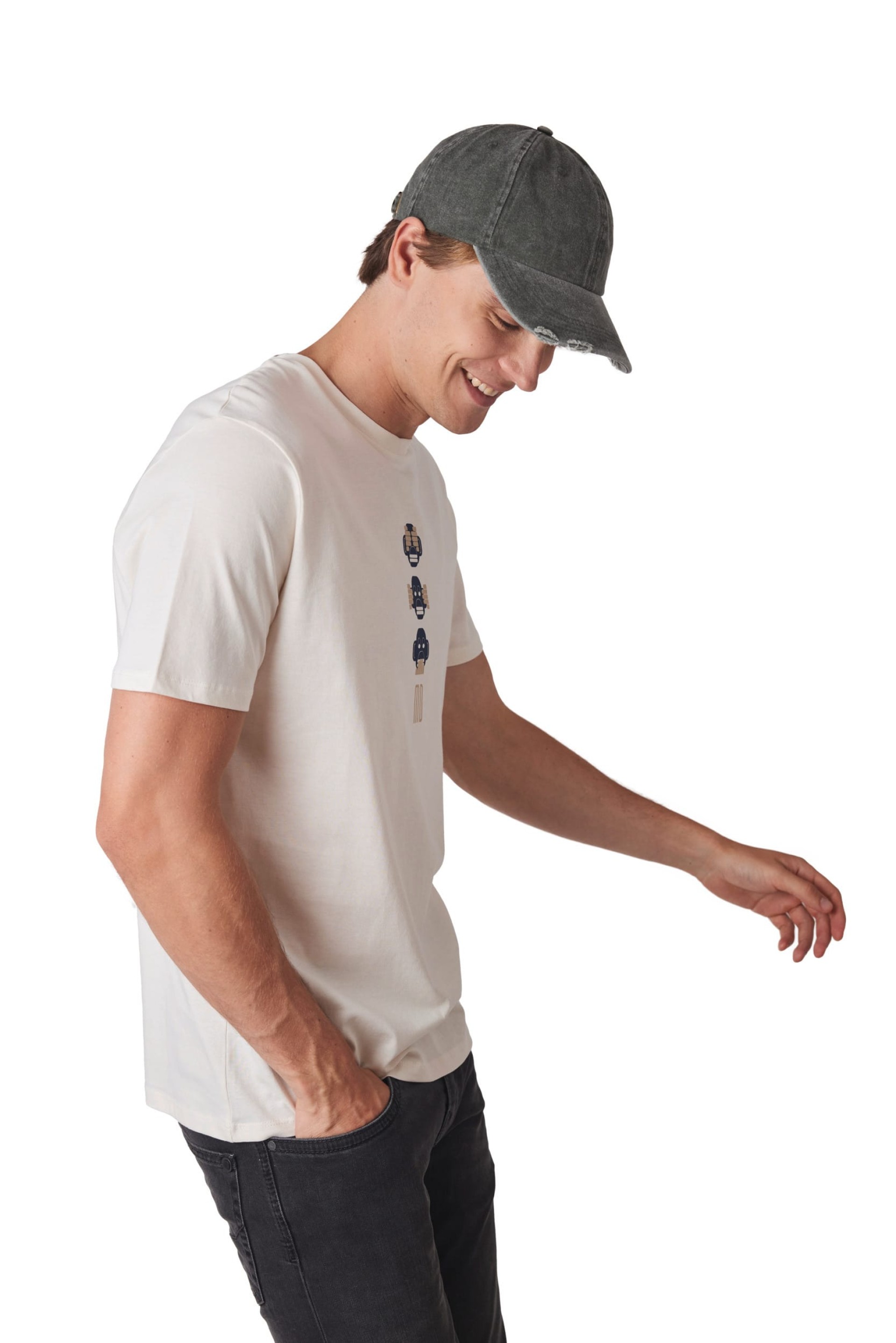 Boné vintage com efeito rasgado - 6 painéis