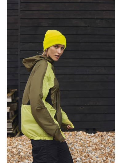 Gorro com patch redondo