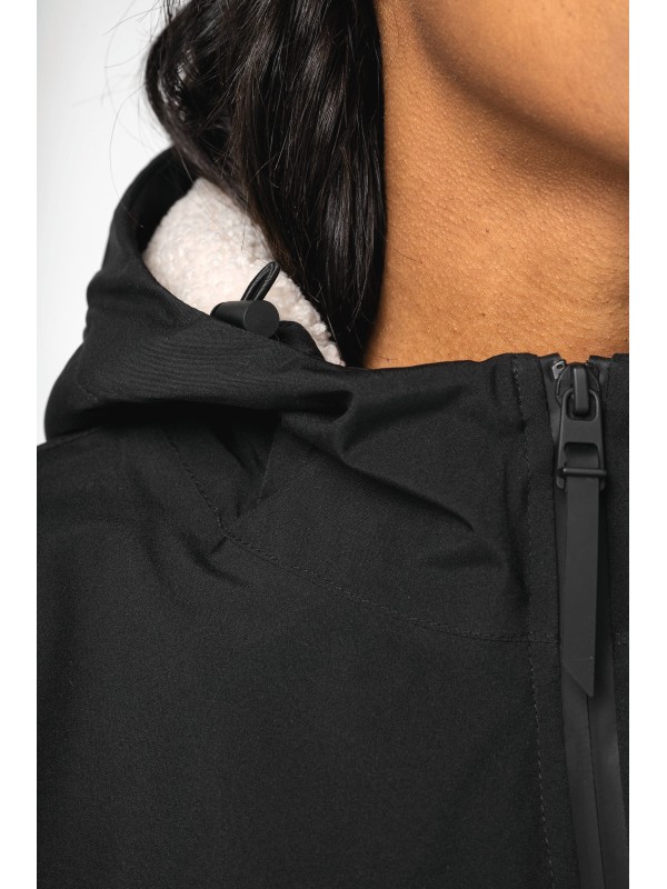 Casaco eco-responsvel impermevel com forro em sherpa unissexo