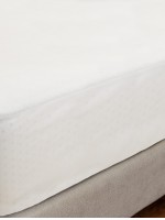 Resguardo com saiote microfibra LINHA HOTEL
